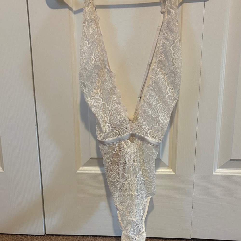 Victoria's Secret White Lace Plunge Teddy